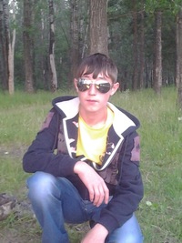 Денис Попов
