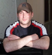 Александр Харитонов