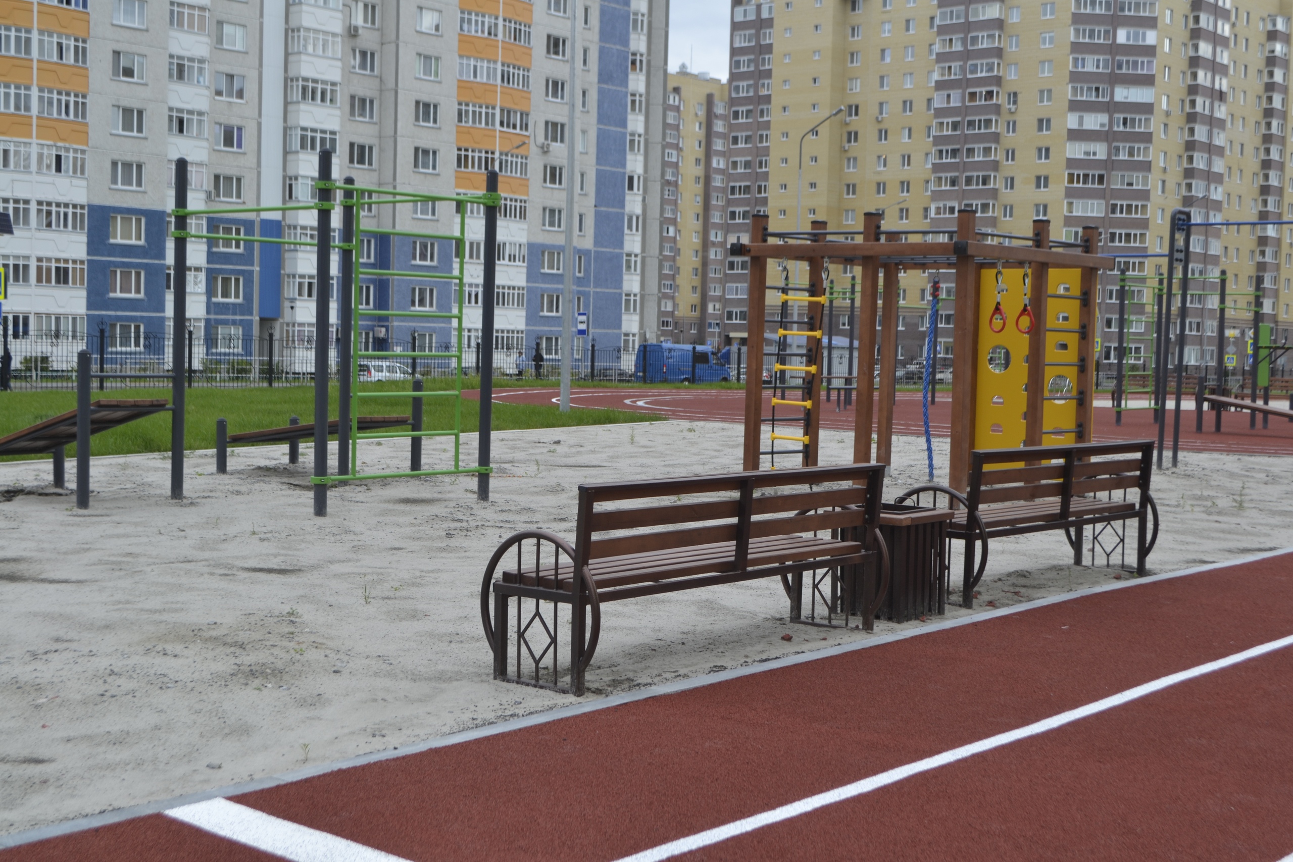 Купить 1-комнатную квартиру 41,9 м² по адресу Тюмень, улица Бориса Житкова, 2 - 