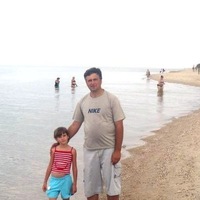 Виктор Леонов