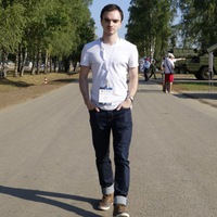 Денис Есипов