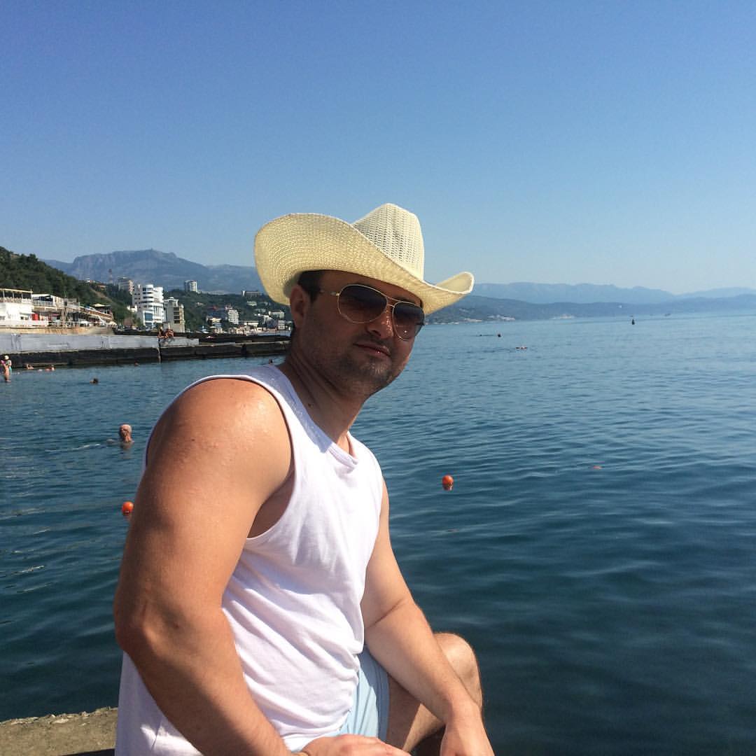 сулейманов москва. гасан сулейманов альбомы. сулейманов москва. шамсаддинов первиз джомард оглы мегион фото. сулейманов москва.