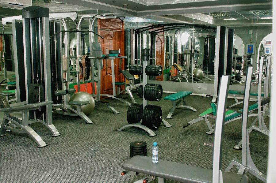 Фитнес новоуральск хаммер. Хаммер самара тренажерный. Хаммер самара тренажерный зал. Зал хаммер самара. Зал хаммер самара.