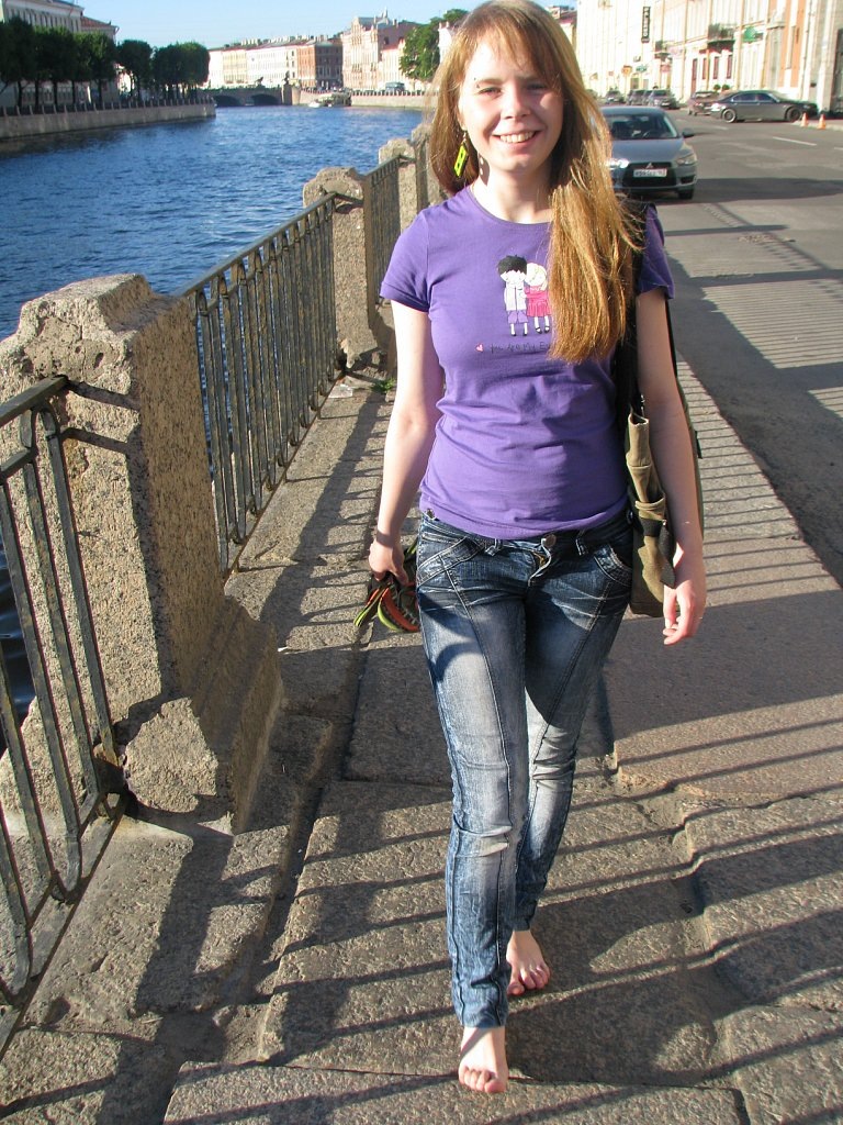 https://pp.userapi.com/c10030/u7494688/103945954/z_54908ab0.jpg