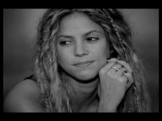 Shakira - No