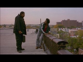 «Пёс-призрак: путь самурая» (Ghost Dog: The Way of the Samurai) (1999)/ фильм Джима Джармуша.