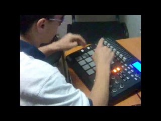 BeatMakin from Mic 4eck (sample Nadir Negd Pul)