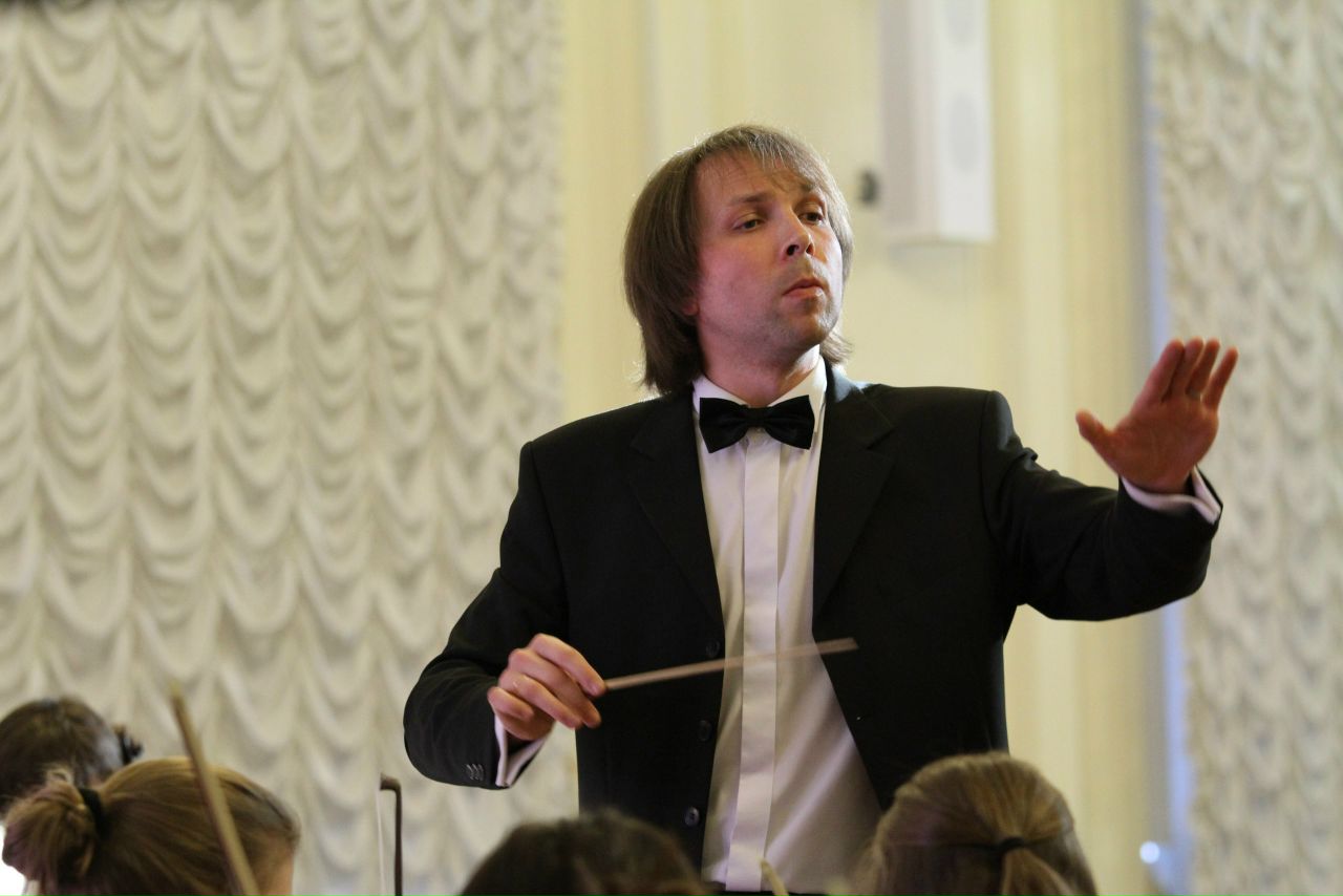 конторович хоровой дирижер. конторович лев зиновьевич. алексей петров дирижер. дирижер удмуртии андрей гордеев. петропавловск камчатский дирижер народного оркестра.
