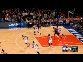 Carmelo Anthony Rifles the Pass for the Kenyon Martin Dunk
