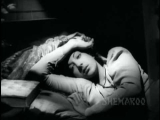 Aag - Song - Naa Aankhon Mein Aansoo - Shamshad Begum
