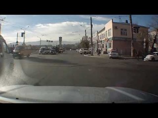 ДТП Авария Чита Полиция с мигалкой вылетела на перекресток