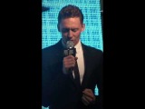 131014 Tom Hiddleston SINGING MAN IN THE MIRROR