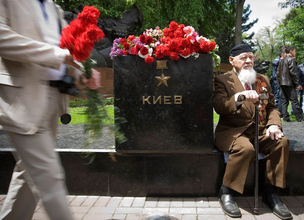 6 ноября 1943 года - памятная дата военной истории Отечества. В этот день советские войска освободили город Киев от немецко-фашистских захватчиков.