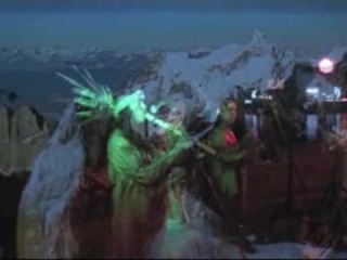 Love Mountain.Уаман Флор Нивио