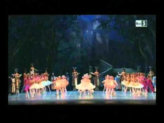 Marius Petipa/Alexander Glazunov - Raymonda Ballet - Act 1 (scene 2)