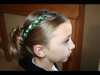 Accent Braid into Messy Bun | Cute Girls Hairstyles