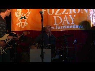 Vladimir Dimov Trio - Fuzzion Day IV (2010)