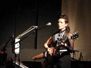 My Brightest Diamond - To Pluto's Moon - Live in Bordeaux Oct 2008