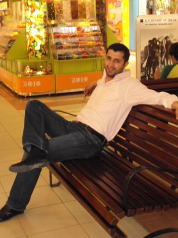 Зейналов зейналов 1941. Баку зейналов. Аяз абдулаев вклист фото. Баку зейналов. Баку зейналов.