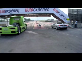 Тягач Volvo vs. Ferrari 360 Spider
