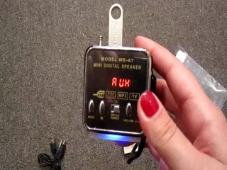 Музыкальный плеер - FM radio: -подключение к компьютеру -подключение к телефону -подключение к DVD плееру FM radio Разъемы -ра