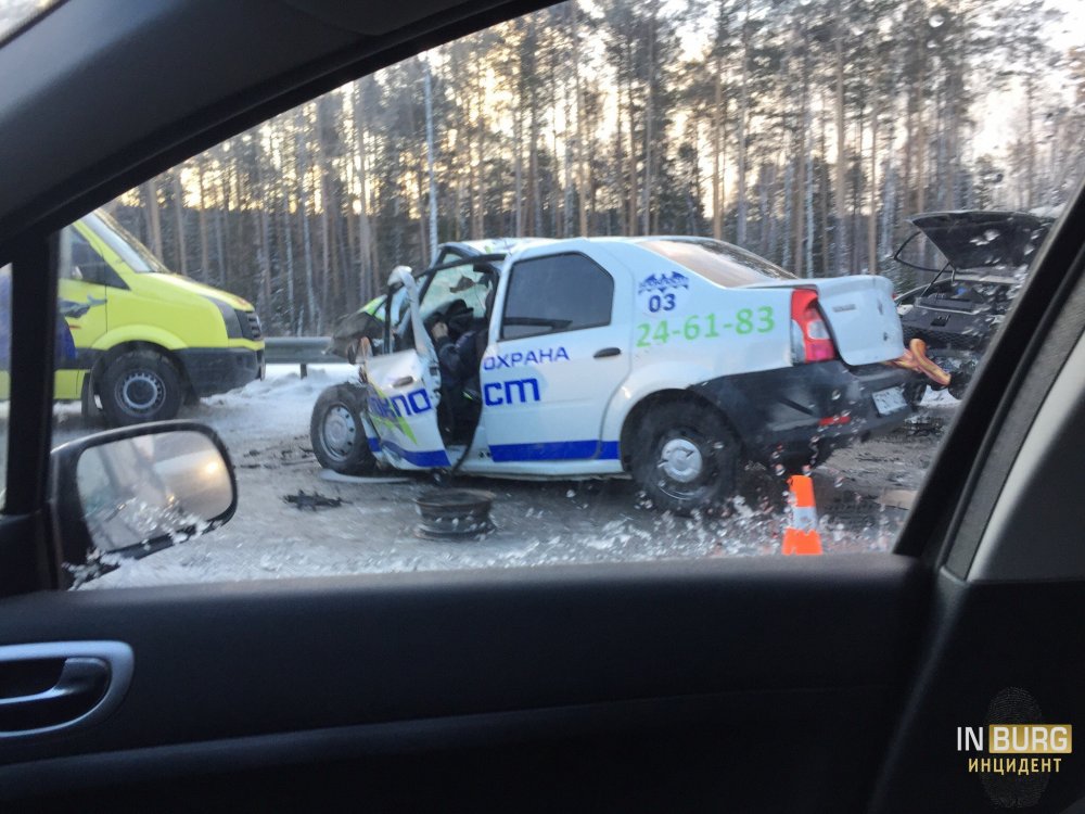 Под Екатеринбургом разбился автомобиль омского ЧОП – водитель погиб, трое пострадали Под Екатеринбургом разбился автомобиль омского ЧОП – водитель погиб, трое пострадали