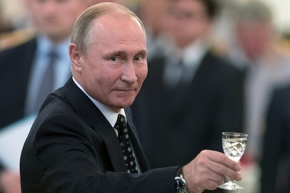 Путин поздравил сборную России с победой над Испанией