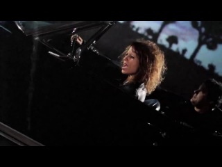 Deep Dark Robot & Linda Perry - Can't Getcha Out Of My Mind (2012)