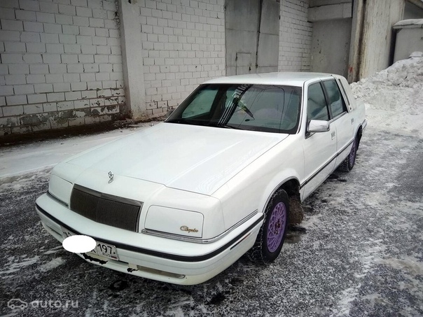 Chrysler New Yorker в неплохом состоянии. Кузовная краска частично обновлена, проблемных мест минимум, салон полностью комплектен. Американская классика.