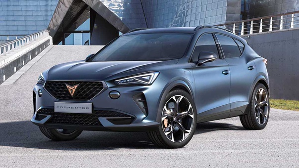 Фирма Seat представила купе-кроссовер Formentor, который станет первой самостоятельной моделью суббренда Cupra. Пока это концепт и технические характеристики описаны в общих чертах. Cupra Formentor – подзаряжаемый 245-сильный гибрид, способный проехать на электротяге 50 километров: