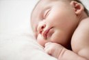 И невзгоды, и злые ненастья - все куда-то вмиг испаряются, когда рядом комочек счастья…