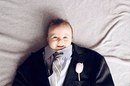 Сколько бы лет тебе ни было, и каким бы уважаемым дяденькой ты ни был…