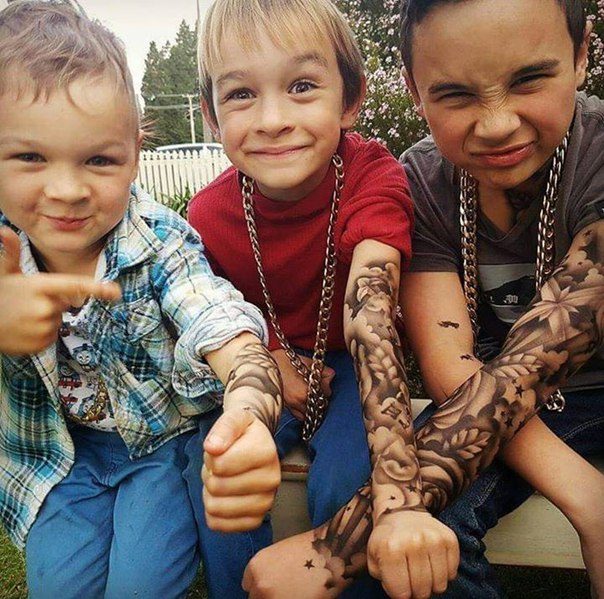 Даже у детей есть шикарные рукава!