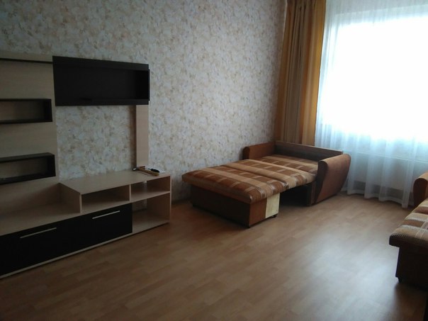 Метро Бульвар Дмитрия Донского.<br>Крымская, 9к1.<br>Сдается койко-место для одной девушки в двухкомнатной квартире. В комнате живут 2 молодые девушки (все работают). Квартира новая чистая! Вся мебель есть и всё, что нужно для проживания имеется. От метро 10 минут на транспорте. Есть Wi-Fi.<br>Оплата: 8000р в месяц.<br>Звонить по номеру: 8-999-967-54-89<br>Или пишите в личку. - фото Фото: Метро Бульвар Дмитрия Донского.<br>Крымская, 9к1.<br>Сдается койко-место для одной девушки в двухкомнатной квартире. В комнате живут 2 молодые девушки (все работают). Квартира новая чистая! Вся мебель есть и всё, что нужно для проживания имеется. От метро 10 минут на транспорте. Есть Wi-Fi.<br>Оплата: 8000р в месяц.<br>Звонить по номеру: 8-999-967-54-89<br>Или пишите в личку.
