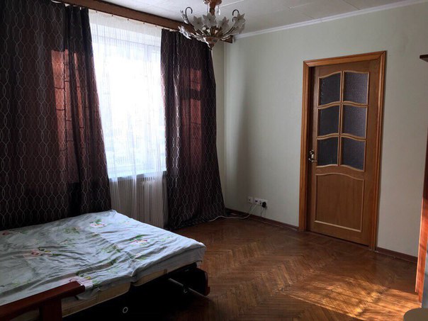 Сдается светлая, уютная комната (18 кв. м) в двухкомнатной квартире, расположенной в шаговой доступности от метро Четрановская, Каховская на длительный срок. Ищу девушку вместо себя.<br>Комната проходная, в соседях один человек. Рассматривается строго одна девушка. Семейные пары и мужчин просьба не беспокоить. Стоимость 16000+ку(свет и вода по счетчику) и депозит за последний месяц. Комната готова к сдаче с 6 марта. Фото отправлю в личные сообщения.<br> - фото Фото: Сдается светлая, уютная комната (18 кв. м) в двухкомнатной квартире, расположенной в шаговой доступности от метро Четрановская, Каховская на длительный срок. Ищу девушку вместо себя.<br>Комната проходная, в соседях один человек. Рассматривается строго одна девушка. Семейные пары и мужчин просьба не беспокоить. Стоимость 16000+ку(свет и вода по счетчику) и депозит за последний месяц. Комната готова к сдаче с 6 марта. Фото отправлю в личные сообщения.<br>