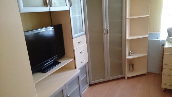 Сдается комната на ул. Ивана Бабушкина 11/2 (5 мин. пешком от метро м.Академическая, 15 мин от м. Профсоюзная) в 3-х ком. квартире 70 м2, сталинке, рассмотрим строго одну девушку славянской внешности. Комната 20 кв.м, не проходная, хороший ремонт, соседка одна девушка. Комната освободится 1 мая, посмотреть и забронировать можно заранее, третью комнату закрываю на ключ. Стоимость 24000р всё включено. Собственник, обязательно заключаем договор. На любые вопросы готова ответить л.с.<br> Кириллова - фото Фото: Сдается комната на ул. Ивана Бабушкина 11/2 (5 мин. пешком от метро м.Академическая, 15 мин от м. Профсоюзная) в 3-х ком. квартире 70 м2, сталинке, рассмотрим строго одну девушку славянской внешности. Комната 20 кв.м, не проходная, хороший ремонт, соседка одна девушка. Комната освободится 1 мая, посмотреть и забронировать можно заранее, третью комнату закрываю на ключ. Стоимость 24000р всё включено. Собственник, обязательно заключаем договор. На любые вопросы готова ответить л.с.<br> Кириллова
