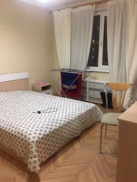 Фото: Сдаётся комната в двухкомнатной квартире.в пяти минутах от метро нахимовский проспект с хорошим ремонтом, со всей необходимой мелью. стиральная машина,холодильник,плита.Площадь комнаты 13 м кв .стоимость 20т+коммунальные услуги. Мадина 8926 777 92 44<br><br>vk.com/id352470129