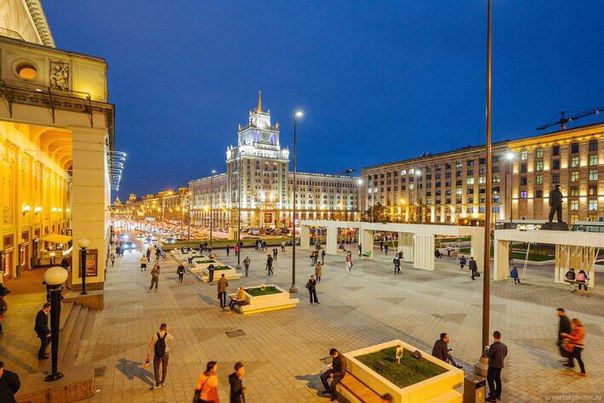 Сдается комната в центре Москвы, прекрасное расположение между метро Маяковская и Белорусская (5 минут пешком), 25 м2 + балкон (С балкона вид на Москва-Сити) в 2-х комнатной квартире для 1-2 человек, в комнате диван и большая кровать, большой шкаф. До Кремля 10 минут пешком. Один сосед, тихий, спокойный, так же снимает. Хороший ремонт. Заезд 4 мая. Оплата 30 000 руб., КУ включены. (Не агент)<br> - фото Фото: Сдается комната в центре Москвы, прекрасное расположение между метро Маяковская и Белорусская (5 минут пешком), 25 м2 + балкон (С балкона вид на Москва-Сити) в 2-х комнатной квартире для 1-2 человек, в комнате диван и большая кровать, большой шкаф. До Кремля 10 минут пешком. Один сосед, тихий, спокойный, так же снимает. Хороший ремонт. Заезд 4 мая. Оплата 30 000 руб., КУ включены. (Не агент)<br>