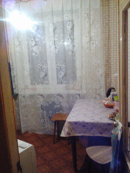 Срочно сдам 2ю квартиру, 3 этаж, 48 кв. м. Комнаты изолированы. м. Щелковская, ул. 3-я Парковая д.52 к.1 Я собственник. До метро 15 минут пешком. Сдаю на длительный срок платежеспособным людям, строго славяне, желательно семья! В квартире есть всё необходимое холодильник, стиральная машина,плита, телевизор. Цена 35000+ вода и свет! Посредникам не беспокоить!<br> - фото Фото: Срочно сдам 2ю квартиру, 3 этаж, 48 кв. м. Комнаты изолированы. м. Щелковская, ул. 3-я Парковая д.52 к.1 Я собственник. До метро 15 минут пешком. Сдаю на длительный срок платежеспособным людям, строго славяне, желательно семья! В квартире есть всё необходимое холодильник, стиральная машина,плита, телевизор. Цена 35000+ вода и свет! Посредникам не беспокоить!<br>