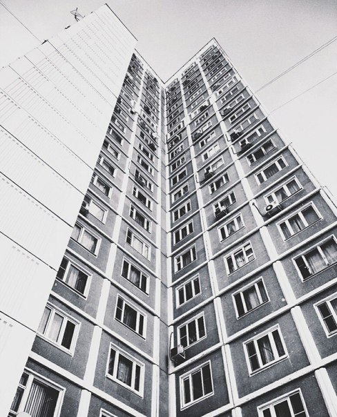 Сниму 1к квартиру. Желательно ЮЗАО, в пешей доступности до метро, либо же любая станция красной ветки. Готов к заселению со следующей недели. Рассмотрю любые предложения. Бюджет 30.000+ залог 100% <br> <br>Из пожеланий: минимум мебели, полная кухня, пылесос, стиралка, свежий ремонт, адекватные собственники. <br> <br>О себе: Холост, 29 лет, живу один, много работаю(медицина) и езжу за границу. Вечеринки дома не устраиваю. Дома появляюсь в основном что-бы поспать. Чистоплотный, тихий, неконфликтный. Из питомцев только фикус и то засохший уже. <br> <br>Без агентов, без комиссий, без предложений подселиться в коммуналку.<br> - фото Фото: Сниму 1к квартиру. Желательно ЮЗАО, в пешей доступности до метро, либо же любая станция красной ветки. Готов к заселению со следующей недели. Рассмотрю любые предложения. Бюджет 30.000+ залог 100% <br> <br>Из пожеланий: минимум мебели, полная кухня, пылесос, стиралка, свежий ремонт, адекватные собственники. <br> <br>О себе: Холост, 29 лет, живу один, много работаю(медицина) и езжу за границу. Вечеринки дома не устраиваю. Дома появляюсь в основном что-бы поспать. Чистоплотный, тихий, неконфликтный. Из питомцев только фикус и то засохший уже. <br> <br>Без агентов, без комиссий, без предложений подселиться в коммуналку.<br>