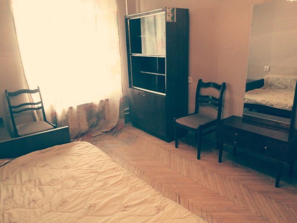 Фото: Сдается комната в 2комн.квартире для одной девушки, возможно с ребенком старше 4 лет. <br>Соседи - девушка с ребёнком 5 лет. <br>В комнате и квартире есть все необходимое: телевизор, микроволновка, стиральная машина. <br>Стоимость: 15 т.р. + к/у (500-600 р.). От метро Кузьминки 10-12 минут пешком. <br>Писать в лс<br> Мартьянова