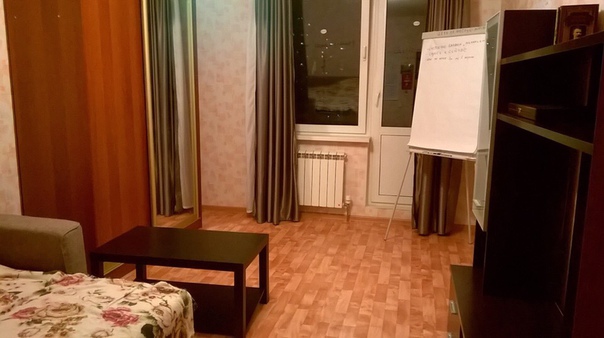 Сдается отдельная, очень уютная комната, 25 м2, с балконом, с хорошей мебелью с 25 февраля, работающей девушке. Дом - новостройка, ремонт свежий. В комнате диван, шкаф-купе, стенка, телевизор. Квартира 2-х комнатная, проживают 2 девушки, вы будете третья. У нас очень чисто, тихо, гостей не водим и соседку ищем такую же. Стоимость 15000 руб. + 5000 залог (возвращается) + свет и вода по счетчикам (примерно 800 руб). Рядом метро Селигерская, 5 минут пешком.<br><br> - фото Фото: Сдается отдельная, очень уютная комната, 25 м2, с балконом, с хорошей мебелью с 25 февраля, работающей девушке. Дом - новостройка, ремонт свежий. В комнате диван, шкаф-купе, стенка, телевизор. Квартира 2-х комнатная, проживают 2 девушки, вы будете третья. У нас очень чисто, тихо, гостей не водим и соседку ищем такую же. Стоимость 15000 руб. + 5000 залог (возвращается) + свет и вода по счетчикам (примерно 800 руб). Рядом метро Селигерская, 5 минут пешком.<br><br>