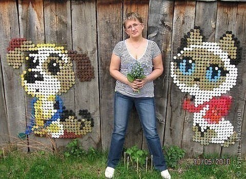 Из пластиковых крышечек