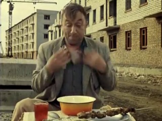 «Операция „Ы“ и другие приключения Шурика» (1965) — обед заключенного