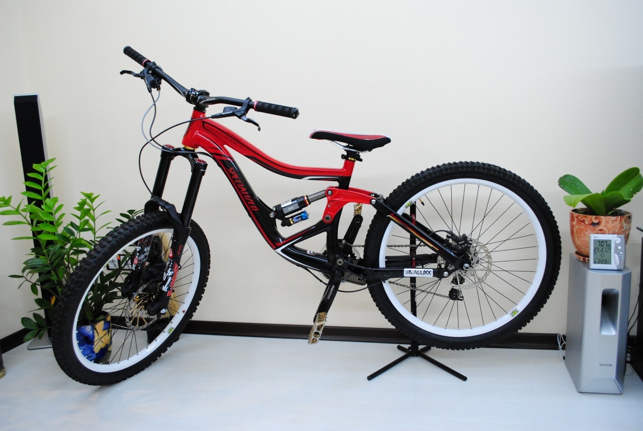 Как покрасить велосипед баллончиком без грунтовки - 94 фото