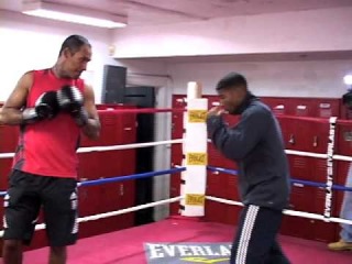 Yuriorkis Gamboa Media Workout 10/06/09 Kingsway Gym / Interview in Spanish