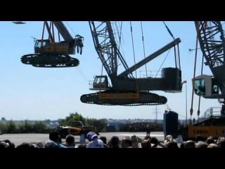 Liebherr Lr-13000. You Tube.