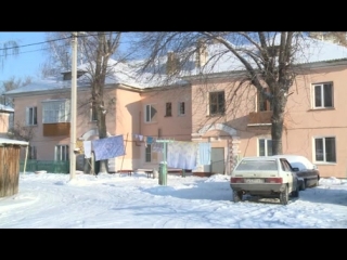 В доме на Новотамбовской из кладки выпадают кирпичи