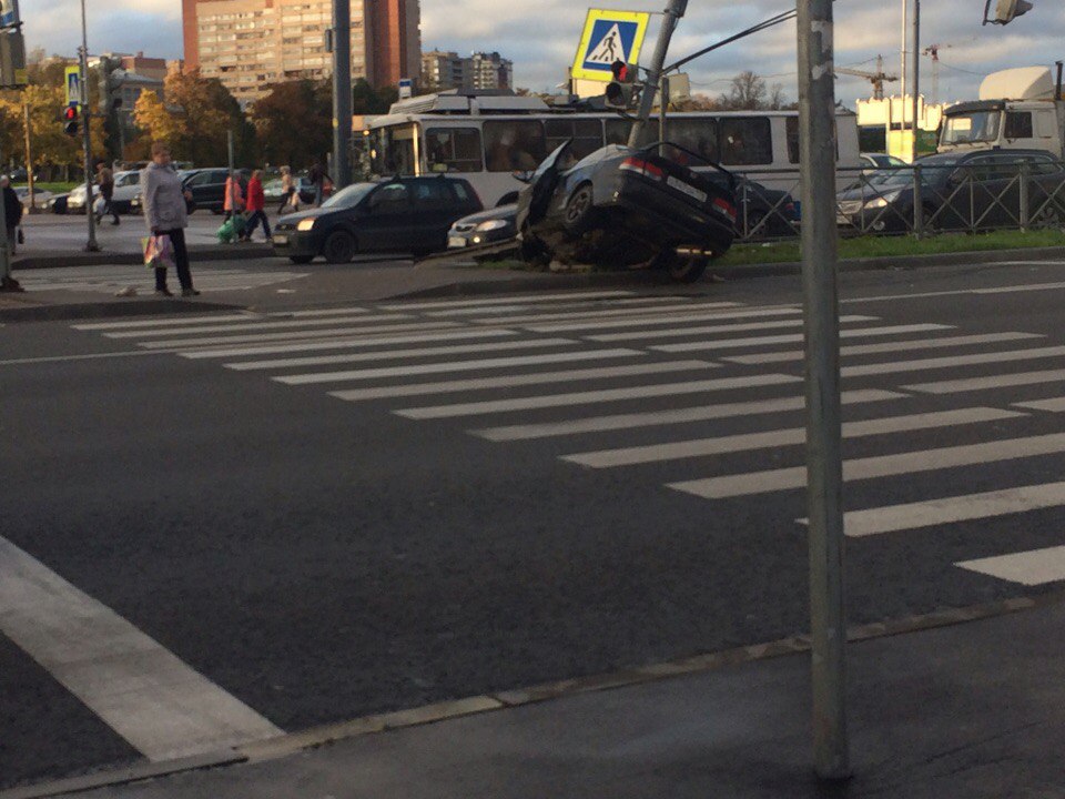 Московский адвокат маргарита хмелевская на лексусе сбила пешехода на зебре и скрылась с места дтп