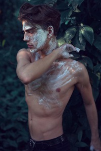 Владимир Максимов